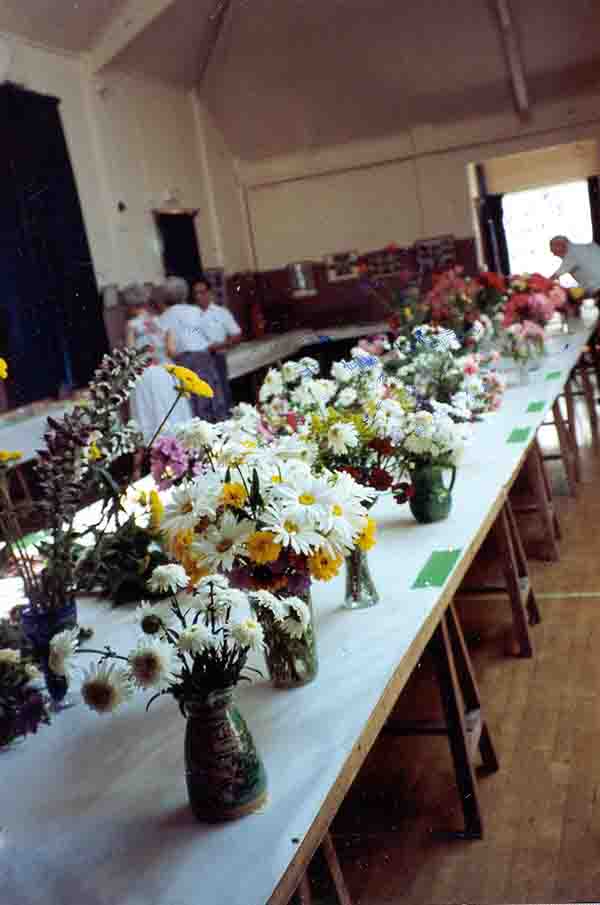 1990-flower-produce-show